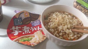 インスタント麺の美味しい食べ方は丼に移し変えて暖めること