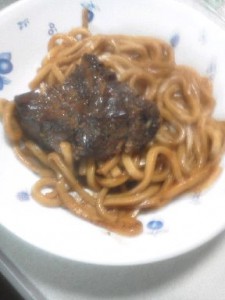 スペアリブ焼きうどん